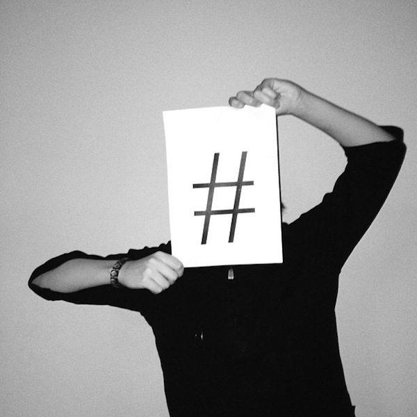Instagram vieta l'utilizzo di alcuni hashtag