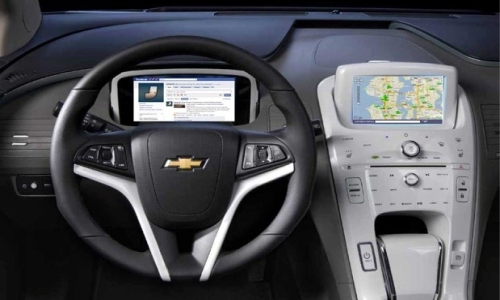 Facebook in auto