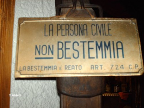 La bestemmia: Cattolici contro il social networking