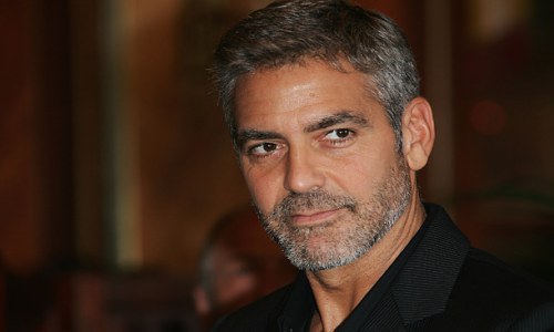 Hollywood contro Facebook, Clooney guida la crociata