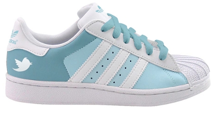 Adidas Superstar personalizzate Facebook e Twitter
