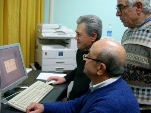 Anziani su Facebook