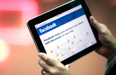 Facebook, in arrivo l'app ufficiale per iPad