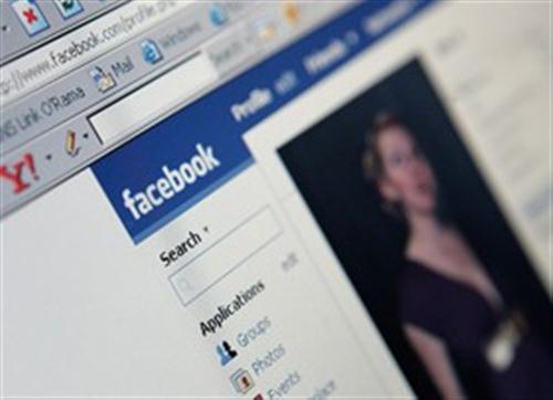 Ricatto su Facebook