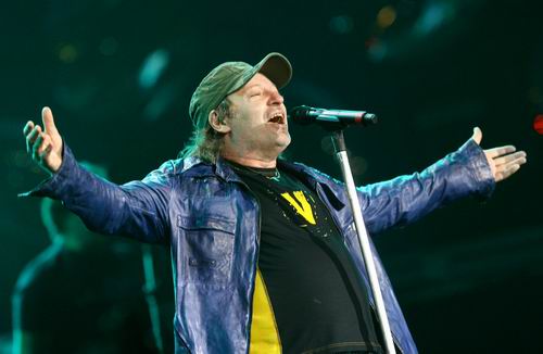 Vasco Rossi su Facebook, il Codacons chiede la chiusura del profilo