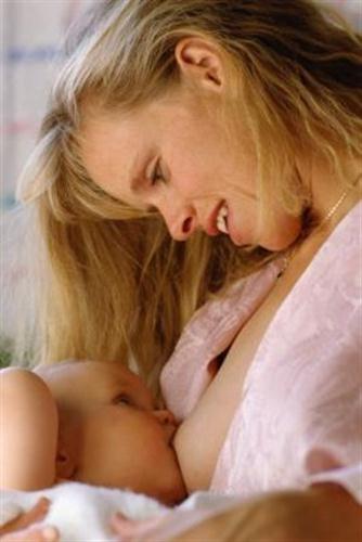 Mamma che allatta