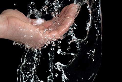 Acqua su Twitter