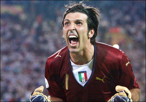 Europei: Buffon e l'orgoglio italiano su Facebook