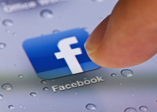 Trimestrale Facebook, gli utenti sono sempre più mobile
