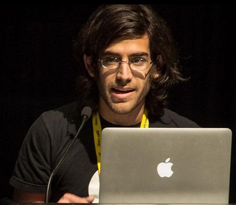 Suicida Aaron Swartz, fondò Reddit