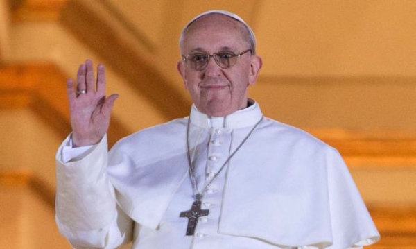 Papa Francesco posta il primo messaggio su Twitter