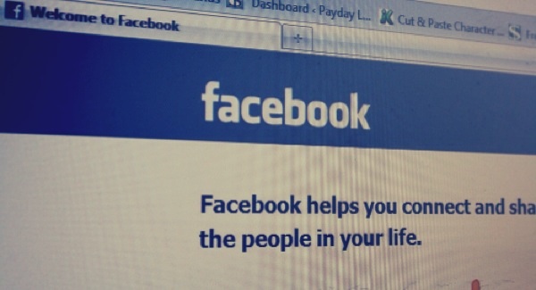 Come comparire tra le persone che potresti conoscere su Facebook