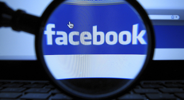 Come scoprire chi entra nel tuo profilo Facebook