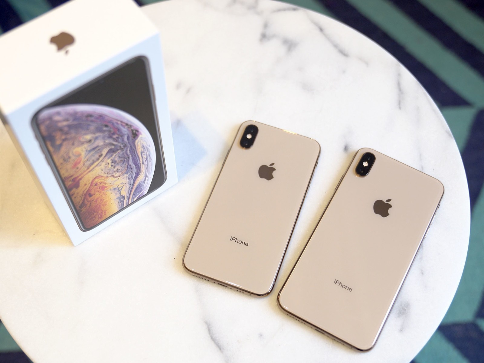 iPhone XS
