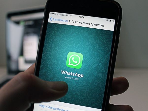Nuovo bug WhatsApp rende visibili alcuni numeri di telefono